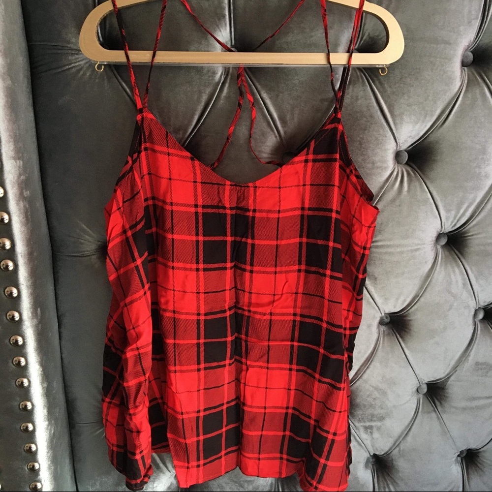 NWOT No Boundaries Criss Criss Back Tank Top
